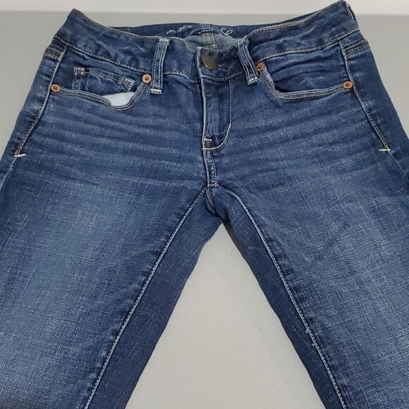 American Eagle 26x32 size 2 skinny stretch jeans - Picture 5 of 8